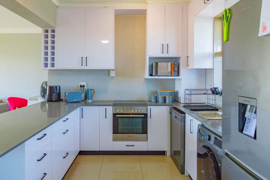To Let 3 Bedroom Property for Rent in Sea Point Western Cape